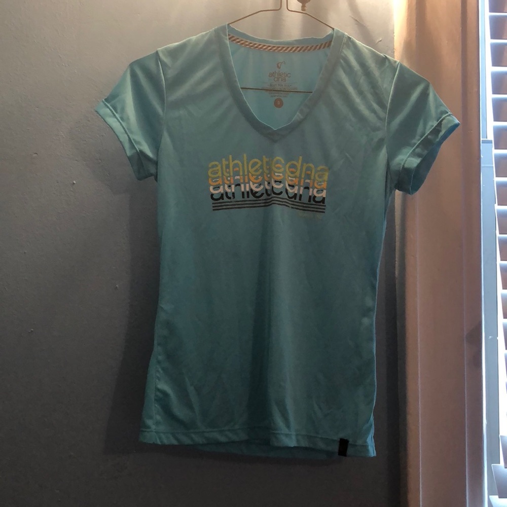 Athletic DNA athletic tennis shirt